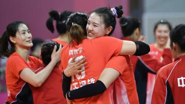 引了无数球